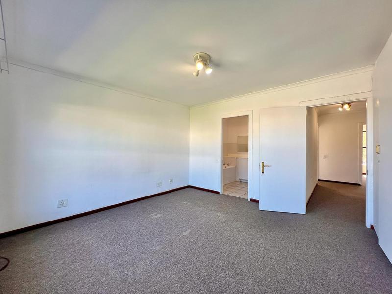 3 Bedroom Property for Sale in Beach Estate Western Cape